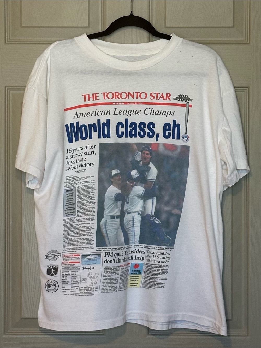 ⚾️ Vintage 1992 Toronto Blue Jays AL Champs Newspaper Tee ⚾️